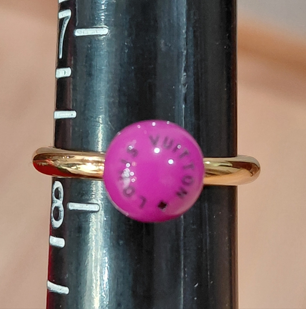 Louis Vuitton Bergwelt Cosmopolitan Signet Ring Purple Gold 7.5/7.75 - Picture 2 of 7